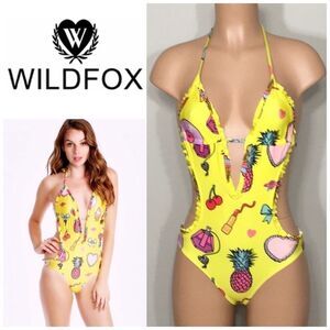 🌺Host Pick🌺 WILDFOX emoji monokini. NWT